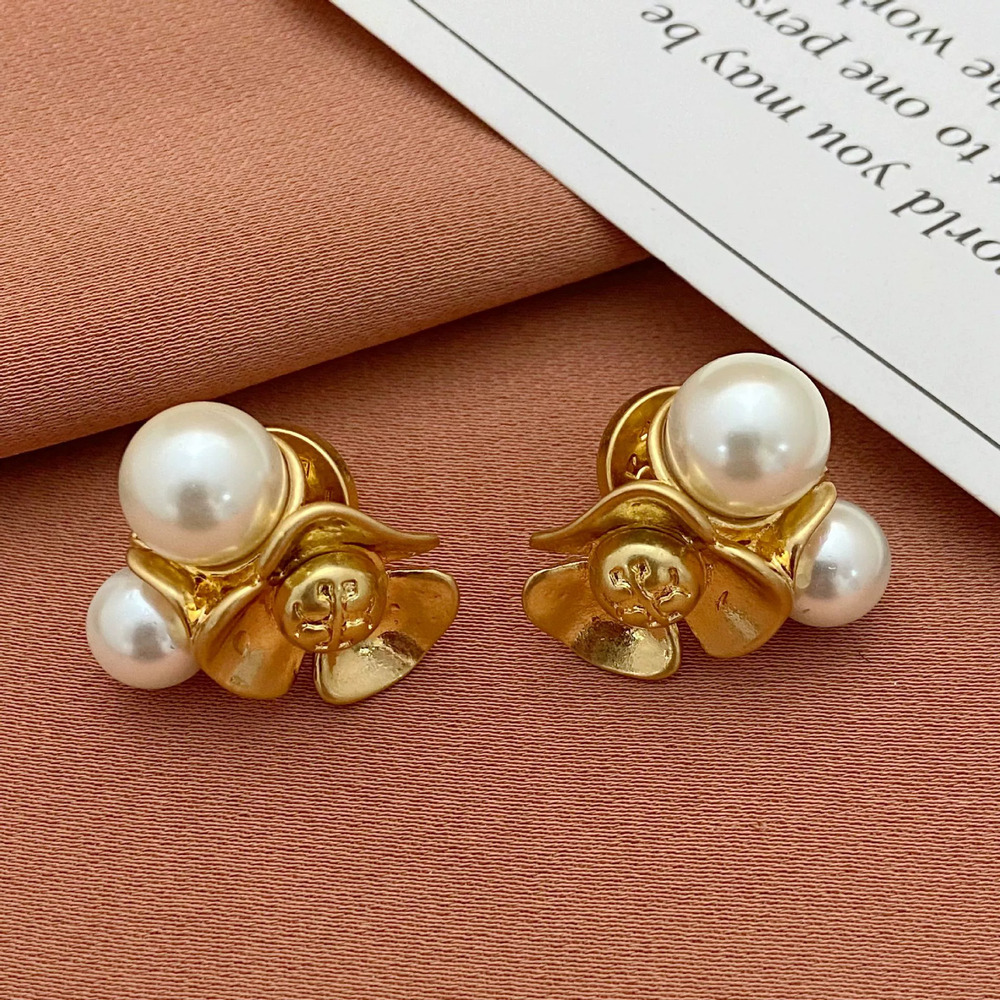 Tory Burch Flower Stud Earrings Metal